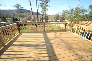 327 Heather Ct, Asheville, NC 28804 - Photo 8