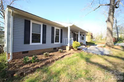 327 Heather Court, Asheville, NC 28804 - Photo 2