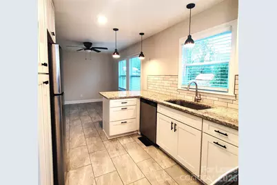 2400 Pruitt Street, Charlotte, NC 28208 - Photo 6