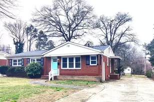 2400 Pruitt St, Charlotte, NC 28208 - Photo 2