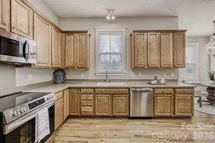 105 Fox Tail Ct, Statesville, NC 28677 - Photo 12