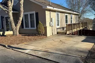 299 Thirteenth St, Cramerton, NC 28032 - Photo 2