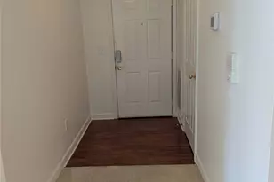 10670 Hill Point Ct, Charlotte, NC 28262 - Photo 2