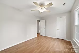 6217 Oak Cove Ln, Charlotte, NC 28269 - Photo 36