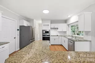 6217 Oak Cove Ln, Charlotte, NC 28269 - Photo 26