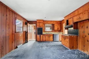 3029 Cresthill Dr, Charlotte, NC 28212 - Photo 10