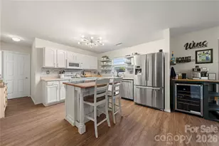 4719 Mortonhall Rd, Charlotte, NC 28215 - Photo 8