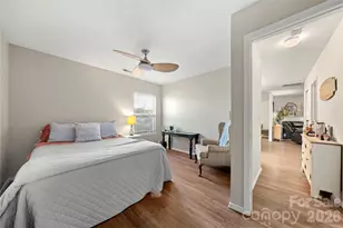 4719 Mortonhall Rd, Charlotte, NC 28215 - Photo 14