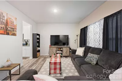 609 N Mulberry Street, Statesville, NC 28677 - Photo 2