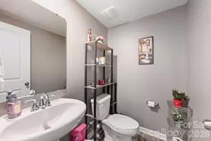 609 N Mulberry St, Statesville, NC 28677 - Photo 12