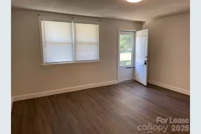 802 Spencer Road, Conover, NC 28613 - Photo 2