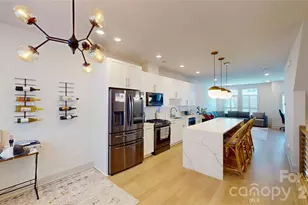 1025 Wesley Terrace Ave, Charlotte, NC 28208 - Photo 4