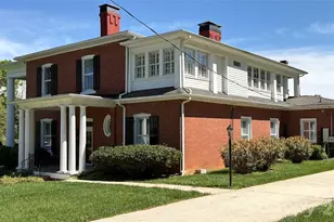 15 Kings Mountain St, York, SC 29745 - Photo 4