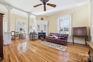 15 Kings Mountain St, York, SC 29745 - Photo 10