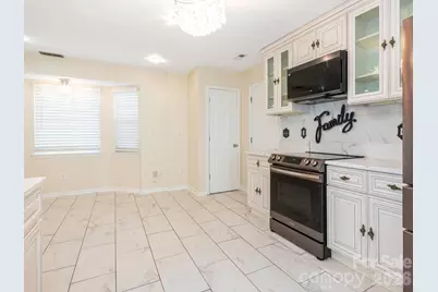 6203 Forest Pond Drive, Charlotte, NC 28262 - Photo 16