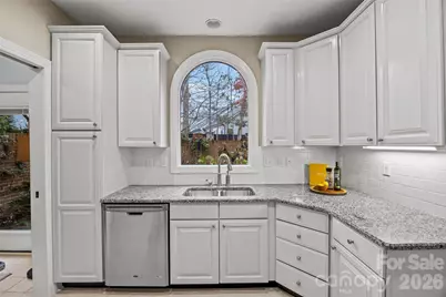 6029 Sharon Road, Charlotte, NC 28210 - Photo 14