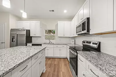 226 Oak Circle, Newton, NC 28658 - Photo 4