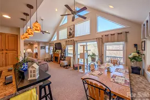 305 Majestic Mountain Dr, Burnsville, NC 28714 - Photo 20