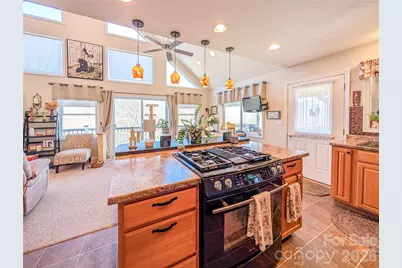 305 Majestic Mountain Drive, Burnsville, NC 28714 - Photo 22