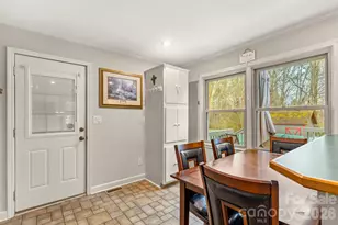 306 Costner Dr, Bessemer City, NC 28016 - Photo 14