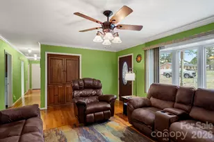 306 Costner Dr, Bessemer City, NC 28016 - Photo 10