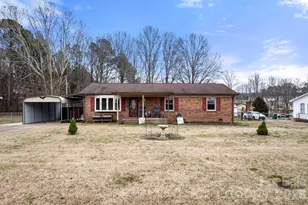 306 Costner Dr, Bessemer City, NC 28016 - Photo 4