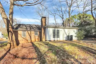 919 Pineborough Rd, Charlotte, NC 28212 - Photo 18