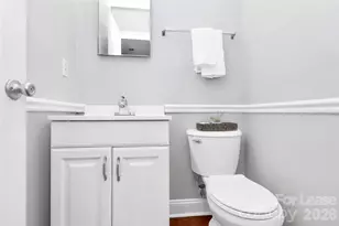 919 Pineborough Rd, Charlotte, NC 28212 - Photo 14