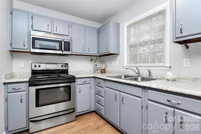 919 Pineborough Road, Charlotte, NC 28212 - Photo 8