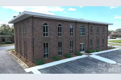 375 10th Avenue Drive NE, Hickory, NC 28601 - Photo 6