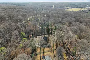 2530 Heritage Cir, Statesville, NC 28625 - Photo 10