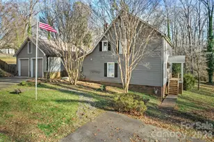 2530 Heritage Cir, Statesville, NC 28625 - Photo 2