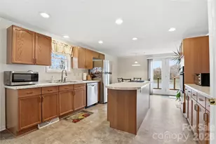 105 Mountain Aire Dr, Stony Point, NC 28678 - Photo 8