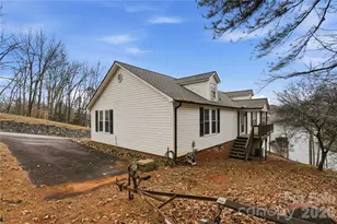 105 Mountain Aire Dr, Stony Point, NC 28678 - Photo 32