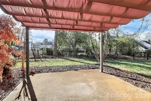 471 Runnymede Dr, Rock Hill, SC 29732 - Photo 34