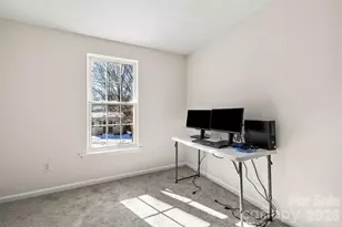 10718 Downpatrick Pl, Charlotte, NC 28262 - Photo 18