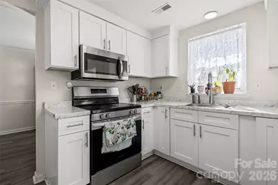 10718 Downpatrick Place, Charlotte, NC 28262 - Photo 8