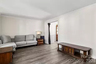 10718 Downpatrick Pl, Charlotte, NC 28262 - Photo 4