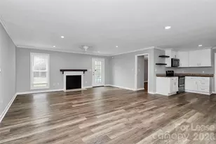 1406 Pleasant Plains Rd, Matthews, NC 28105 - Photo 2