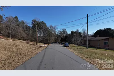 209 Charles Avenue, Morganton, NC 28655 - Photo 8