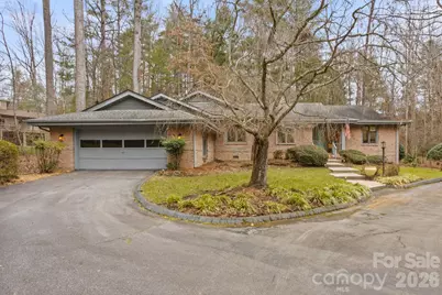 132 Camellia Way, Hendersonville, NC 28739 - Photo 2