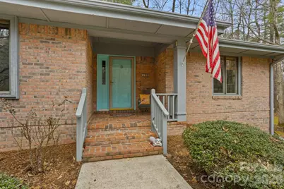 132 Camellia Way, Hendersonville, NC 28739 - Photo 4