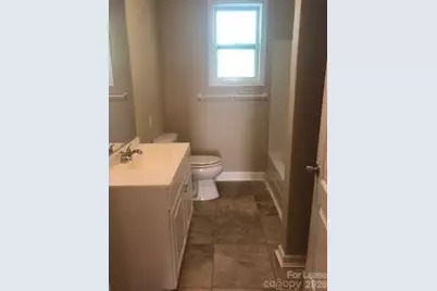912 W 5th Avenue, Gastonia, NC 28052 - Photo 8
