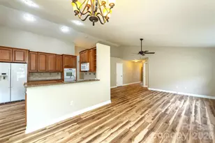 50 Clear Creekside Dr, Hendersonville, NC 28792 - Photo 8