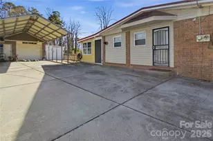 2410 Juniper Dr, Charlotte, NC 28269 - Photo 22