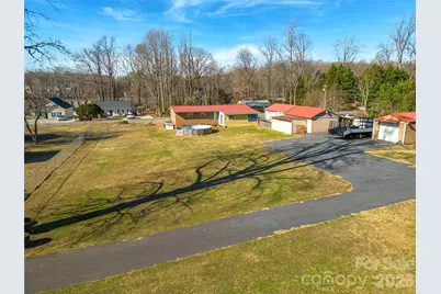 2410 Juniper Drive, Charlotte, NC 28269 - Photo 18