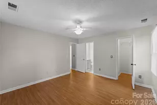 6101 Meadow Rose Ln, Charlotte, NC 28215 - Photo 16