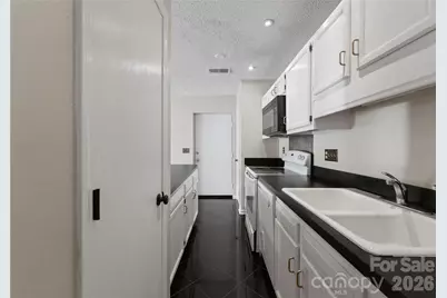 6101 Meadow Rose Lane #A, Charlotte, NC 28215 - Photo 10