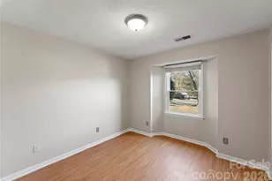 6101 Meadow Rose Ln, Charlotte, NC 28215 - Photo 22