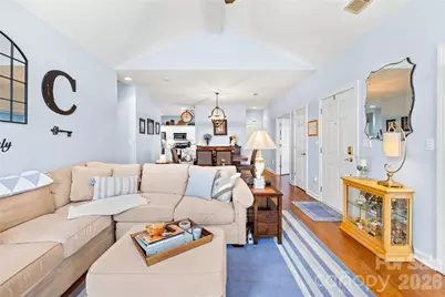 8579 Highland Glen Drive, Charlotte, NC 28269 - Photo 8